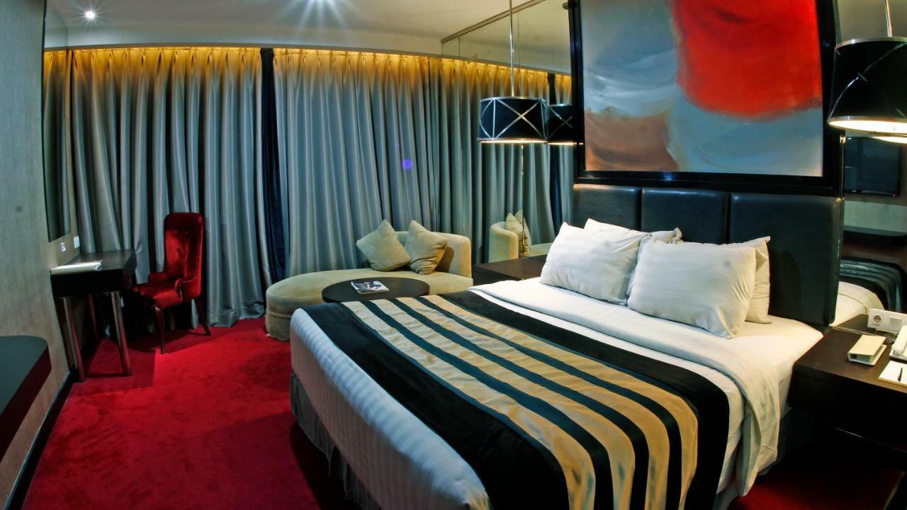 Amaroossa Cosmo Jakarta Jacarta Exterior foto