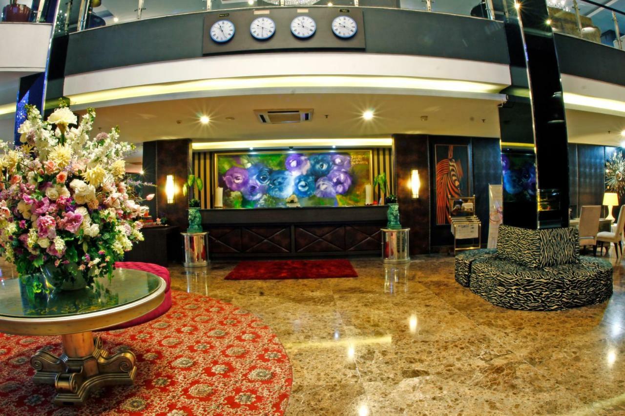 Amaroossa Cosmo Jakarta Jacarta Exterior foto